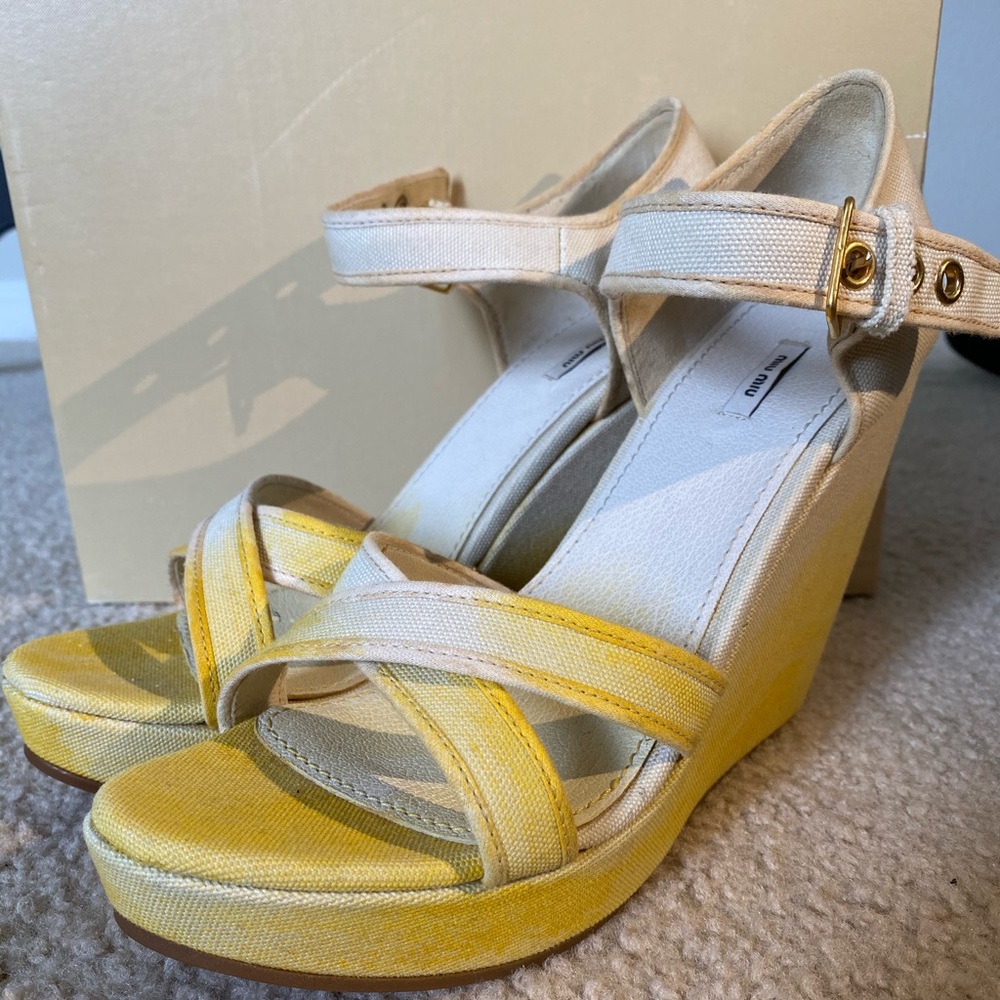 Miu Miu (PRADA) white and yellow ombré wedge heels